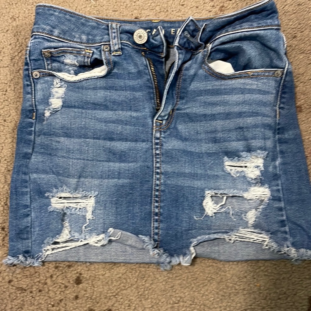 Hollister ripped jean skirt